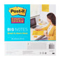 Egy nő sárga blézerben ír az asztalán a Post-it® Super Sticky Big Notes BN11-EU (279 x 279 mm, 30 lap, sárga) jegyzetlapokra, amelyeket a 3M Deutschland GmbH gyártott. A csomagolás a PEFC tanúsítványra (SGSCH-PEFC-COC-110078) utal.