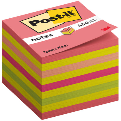 Egy halom Post-it® Notes kocka a 3M Deutschland GmbH-tól, 76 x 76 mm, 450 lap blokkonként, 100% PEFC-tanúsítvánnyal.