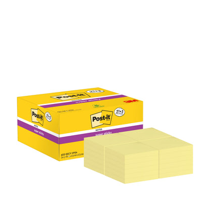 Egy sárga doboz Post-it® Super Sticky Notes, sárga, 47,6 x 47,6 mm a 3M Deutschland GmbH-tól, 21 blokkot tartalmaz plusz 3 ingyenes blokkot, mindegyik 90 lappal. 100% PEFC-tanúsítvánnyal rendelkező papírból készült a további tapadási erőért (SGSCH-PEFC-COC-110078).