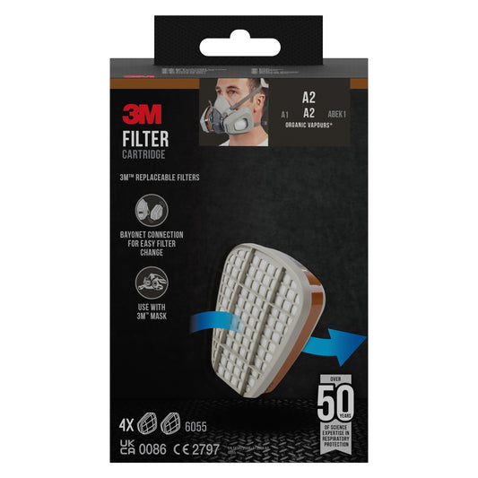 Eine schwarze Verpackung der 3M™ Filterpatrone 6055, A2 Organische Dämpfe von 3M Deutschland GmbH, die eine Patrone mit einem weißen Gitter und einem Pfeil zur Befestigung zeigt und auf austauschbare Filter für organische Dämpfe und Maskenkompatibilität hinweist.